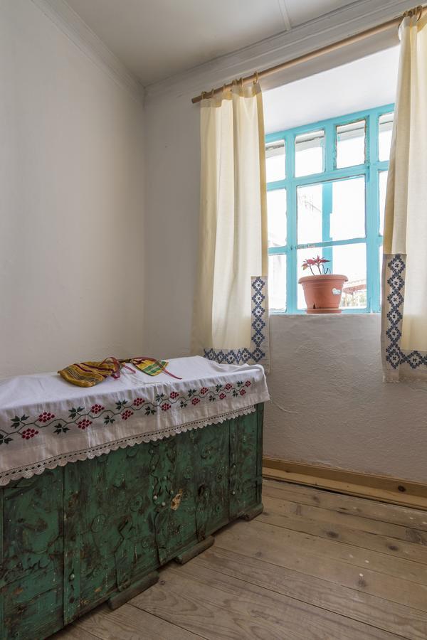 Bed and Breakfast Hobbithousebademler Урла Екстер'єр фото