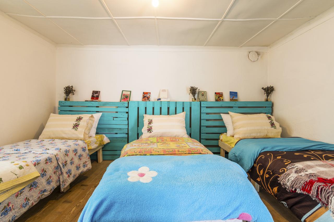 Bed and Breakfast Hobbithousebademler Урла Екстер'єр фото