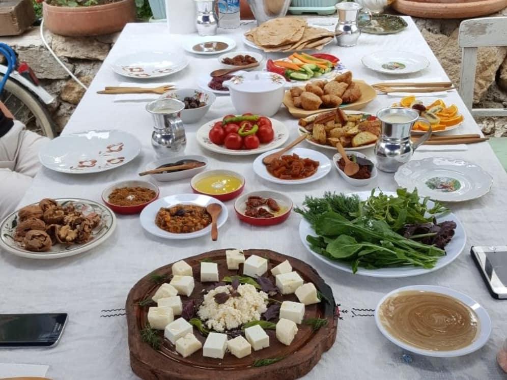 Bed and Breakfast Hobbithousebademler Урла Екстер'єр фото